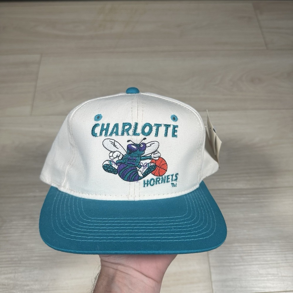 Vintage Charlotte Hornets Hat Cap Mens Ivory Blue Youngan Cap Snap Back NWT NBA - Picture 2 of 9